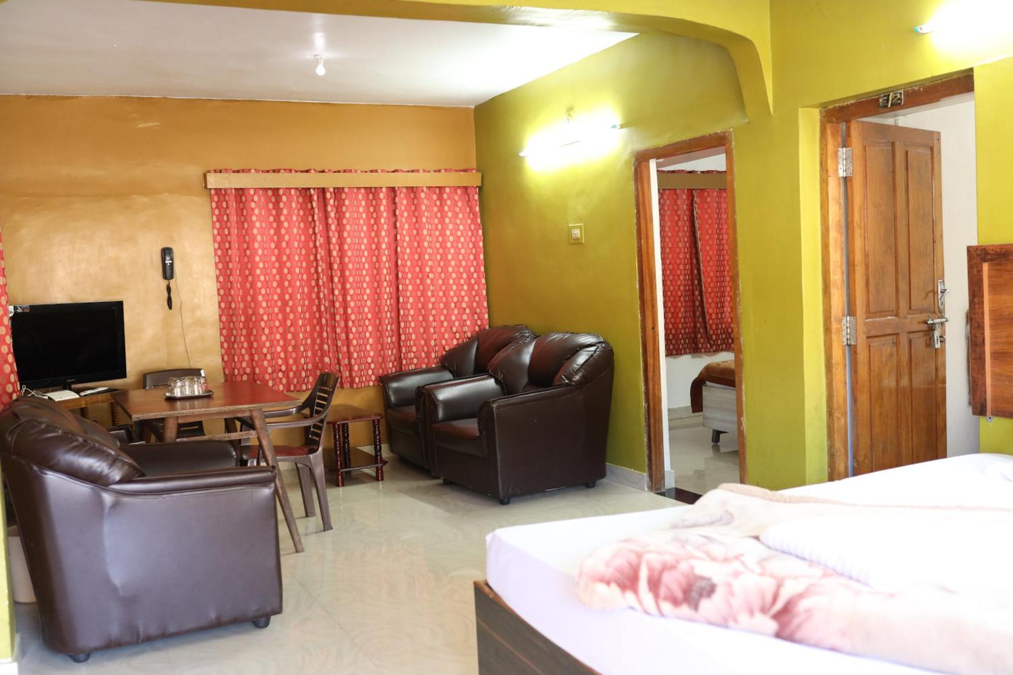 אוטי Hotel Sri Balaji מראה חיצוני תמונה